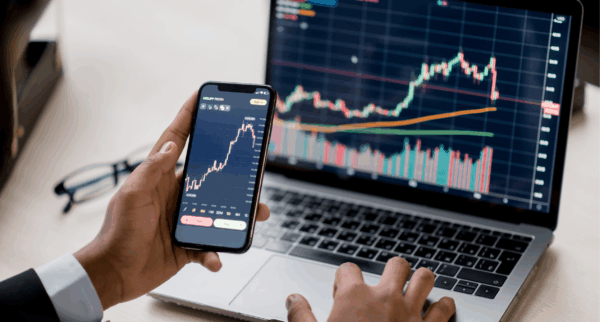 Crypto credit card benefits: Smart investment or risky bet?