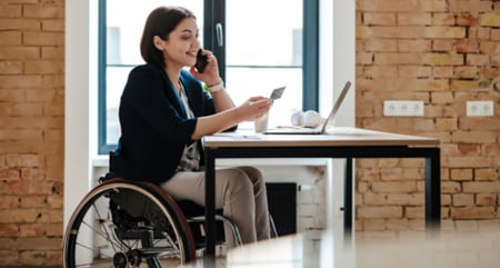 Dave Ramsey says no credit cards: Here’s what financial experts think