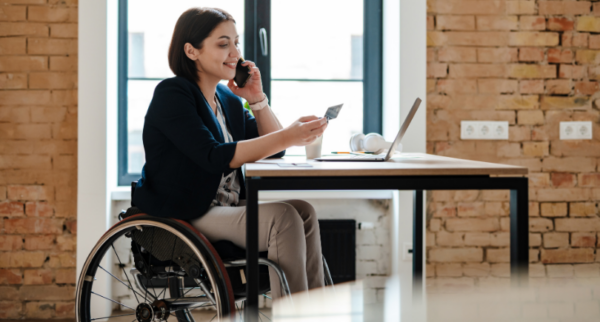 Dave Ramsey says no credit cards: Here’s what financial experts think