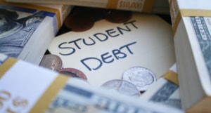Should you pay student loans with a credit card?