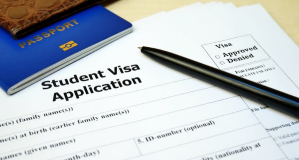 Guide to getting a credit card for foreign students, immigrants, H-1B visa holders