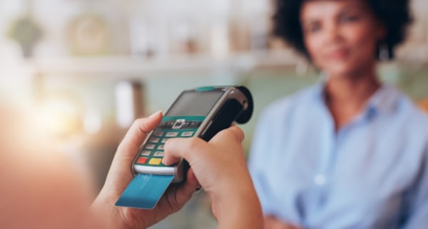 Is it better to choose “credit” when paying with a debit card?